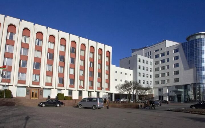 بيلاروس تحتفظ بحق الرد على هجوم بمسيّرة أصاب مواطنة بيلوروسية في بريانسك الروسية