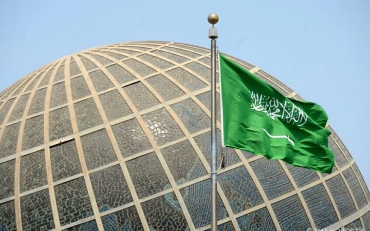 الطيران المدني السعودي: إصابات في هجوم جديد على مطار الملك خالد في الرياض