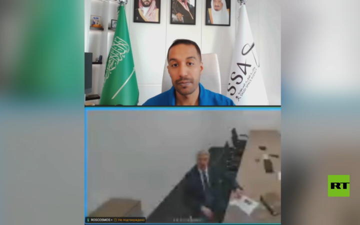 "روس كوسموس" ووكالة الفضاء السعودية تستعرضان تطور الرحلات المأهولة
