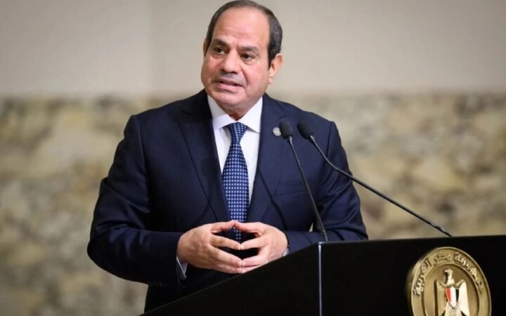السيسي يوقع 20 اتفاقية.. ويتحدث عن البطل الحقيقي
