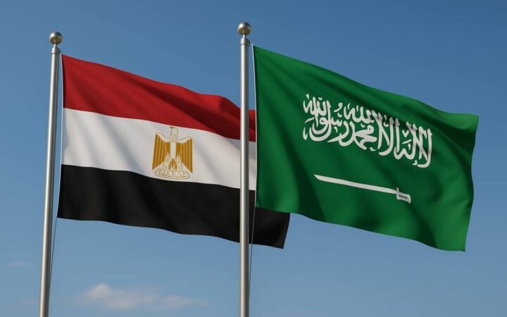 "ردود تثلج الصدر".. أمير سعودي يعلق على رد فعل المصريين على بيان السفارة السعودية