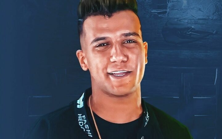 بسبب سيجارة "تيك توك".. فنان مصري ممنوع من الغناء ستة أشهر