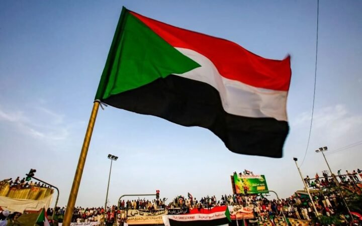 مجلس السيادة السوداني يشكل لجنة تحقيق في حادث المنجم على الحدود مع مصر