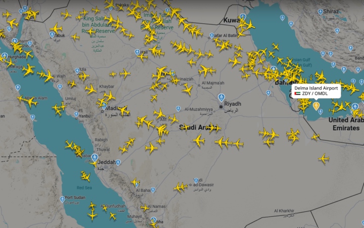 flightradar24.com