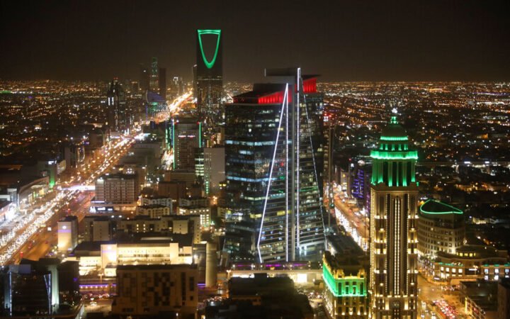 ‏التحالف يعلن ‏اعتراض وتدمير صاروخ باليستي أطلقه الحوثيون باتجاه الرياض