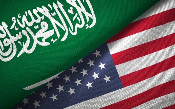 السفارة الأمريكية في الرياض تعلن احتجاز مواطنين أمريكيين في السعودية لتصويرهم الأحداث الأخيرة