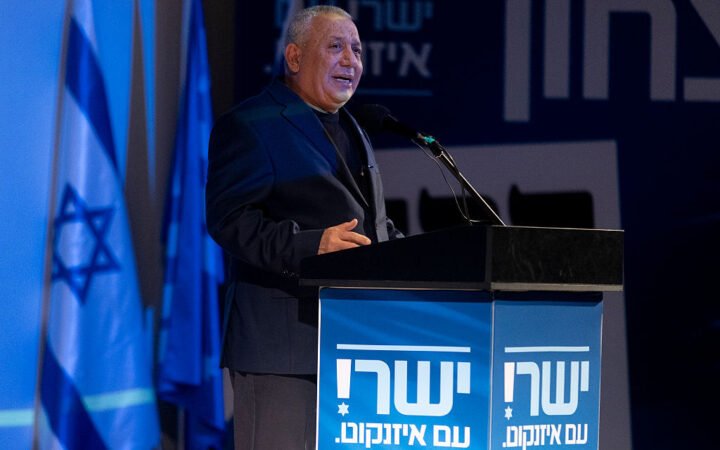 أيزنكوت: لا أريد ضم الفلسطينيين ولن أتحالف مع أي حزب عربي