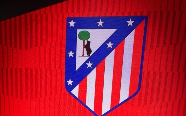 فاجعة الموت تبعد قائد أتلتيكو مدريد عن مواجهة مانشستر يونايتد