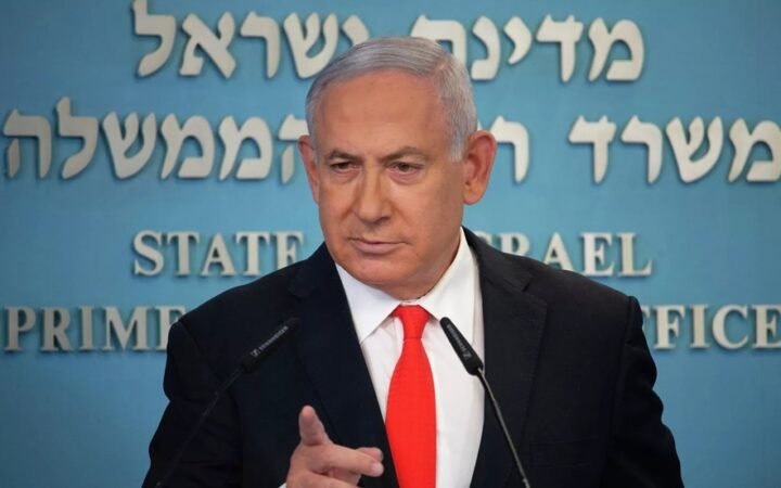 نتنياهو من الضفة الغربية: مستعدون لكل سيناريو بما فيه توجيه السلطة الفلسطينية أسلحتها نحونا