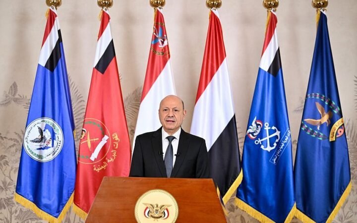 العليمي: ماضون قدماً في عملية "فجر اليمن" لإنهاء انقلاب الحوثيين