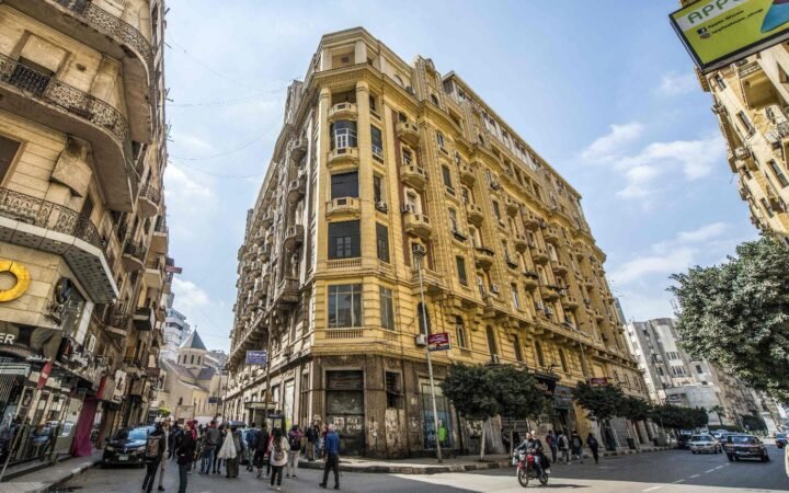 القاهرة.. قتلى وجرحى ومفقودون إثر انهيار مبنى سكني