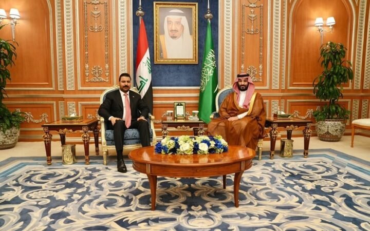 التقى رئيس مجلس الوزراء السيد علي فالح الزيدي، اليوم الأربعاء في الرياض، وليّ عهد المملكة العربية السعودية، صاحب السمو الملكي الأمير محمد بن سلمان بن عبدالعزيز آل سعود.