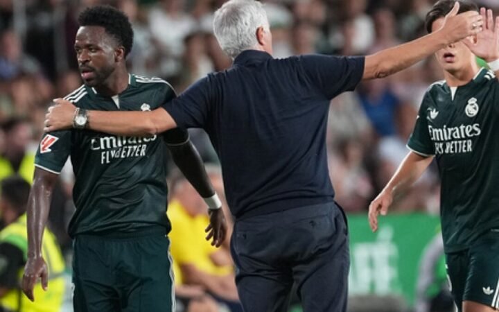 الموعد والقنوات الناقلة لمواجهة روما وريال مدريد