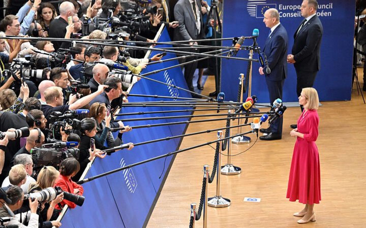 قمة أوروبا: تحذيرات من نفاد تمويل أوكرانيا وصعوبة التعامل مع واشنطن