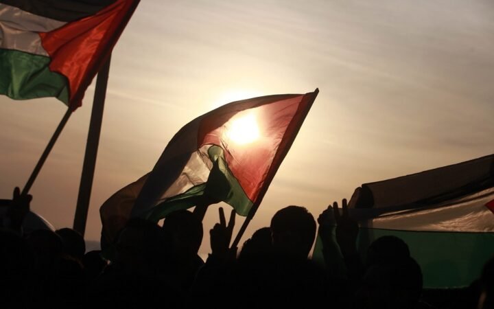 "حماس": الحوار الشامل هو البوابة الوحيدة لمعالجة القضايا الوطنية والوقوف أمام المخططات الإسرائيلية