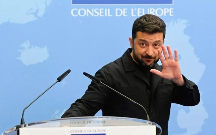 زيلينسكي يتحدث عن إمكانية عقد لقاء مع الرئيس الروسي في قمة العشرين بميامي