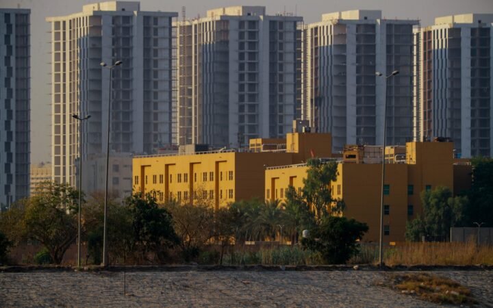 السفارات الأمريكية تصدر تحذيرا من تطورات أمنية متسارعة في الشرق الأوسط
