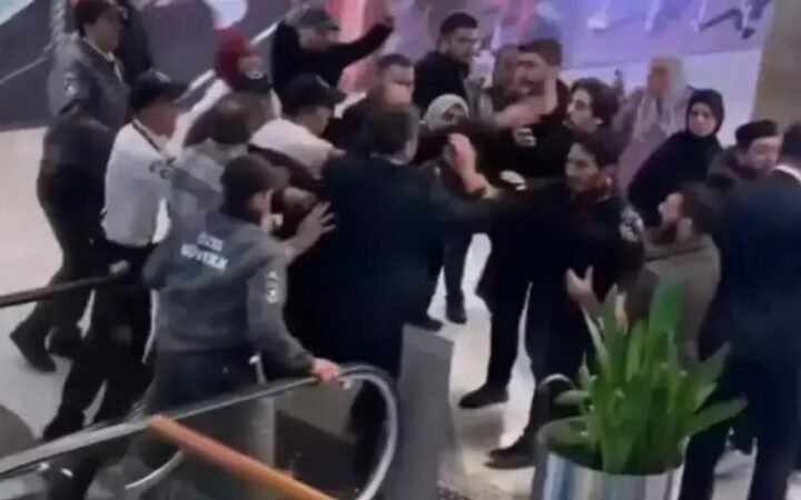 احتجاج في إسطنبول ضد مواطنة تحمل الجنسيتين الإسرائيلية والتركية
