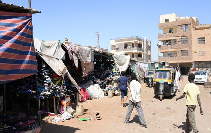 السودان.. مقتل 13 شخصا في قصف جوي على موقع تعدين أهلي في كسلا
