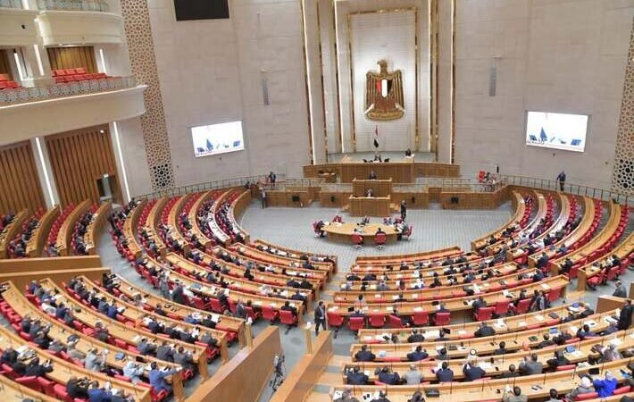 سر التأجيل الثاني لتفويض دعم السعودية.. ماذا يحدث تحت قبة البرلمان المصري؟