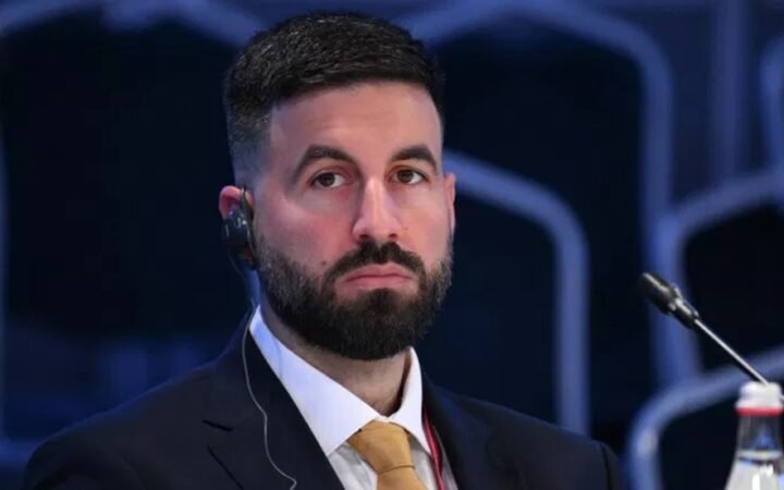 صحفي أمريكي انضم إلى قوات "أحمد" الروسية يروي تفاصيل تدريبه العسكري