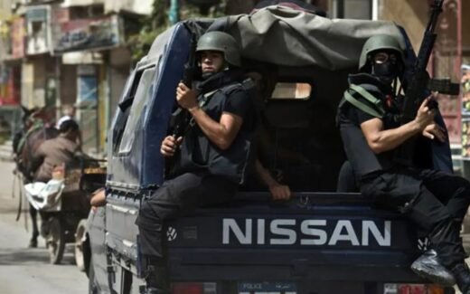 "سيدة تهرب شباب مصر للخارج".. الداخلية تكشف تفاصيل شبكتين لغسيل 115 مليون جنيه