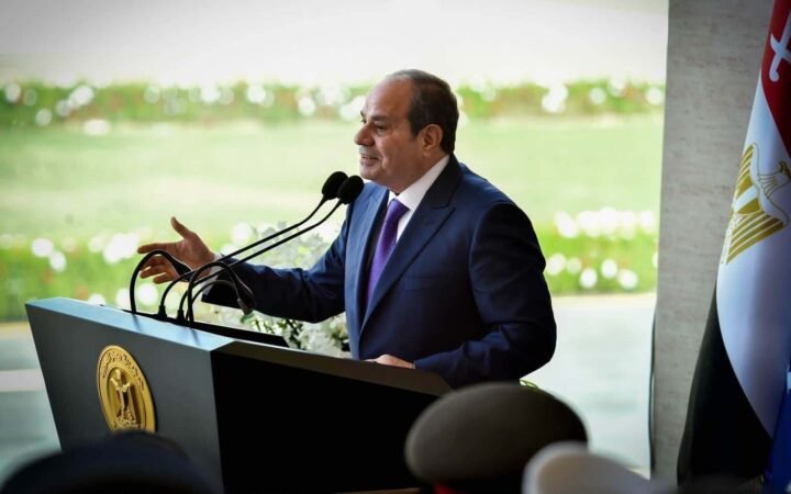 السيسي يحدد دور القاهرة في الدفاع عن السعودية وموقفها من شن الجيش المصري هجمات على اليمن