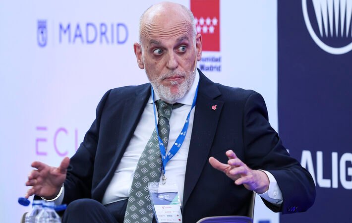 بعد تشبيه لاعبي ريال مدريد بالنازيين.. تحرك رسمي ضد رئيس رابطة الليغا