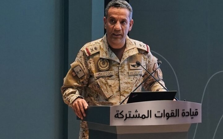 التحالف يعلن عن اعتراض صاروخ باليستي حوثي استهدف الرياض