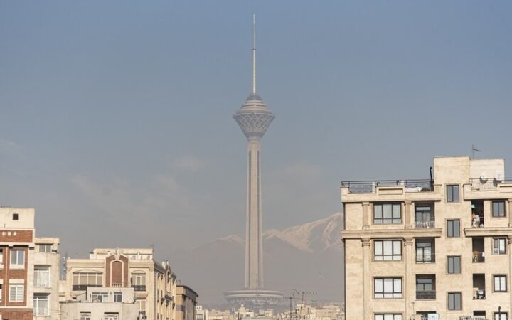 برج ميلاد في مدينة طهران بإيران