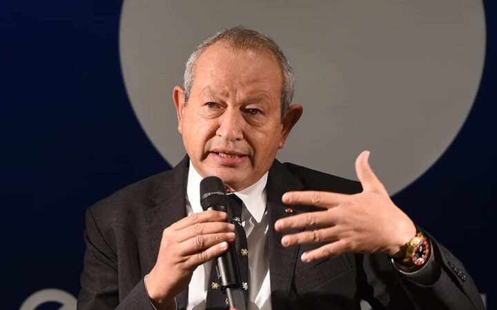 مصر.. تعليق لافت من نجيب ساويرس على الارتفاع الحاد للدولار أمام الجنيه