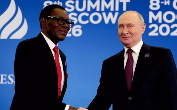 بوتين يؤكد فرص توسيع التعاون مع غينيا الاستوائية في الطاقة والتعدين