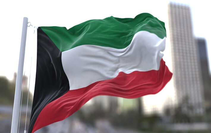 الكويت تستدعي السفير الإيراني وتسلمه مذكرة احتجاج