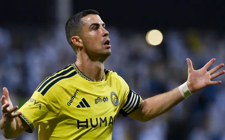 على أعتاب الهدف 1000.. رونالدو يتوهج ويقود النصر لفوز عريض على الخلود